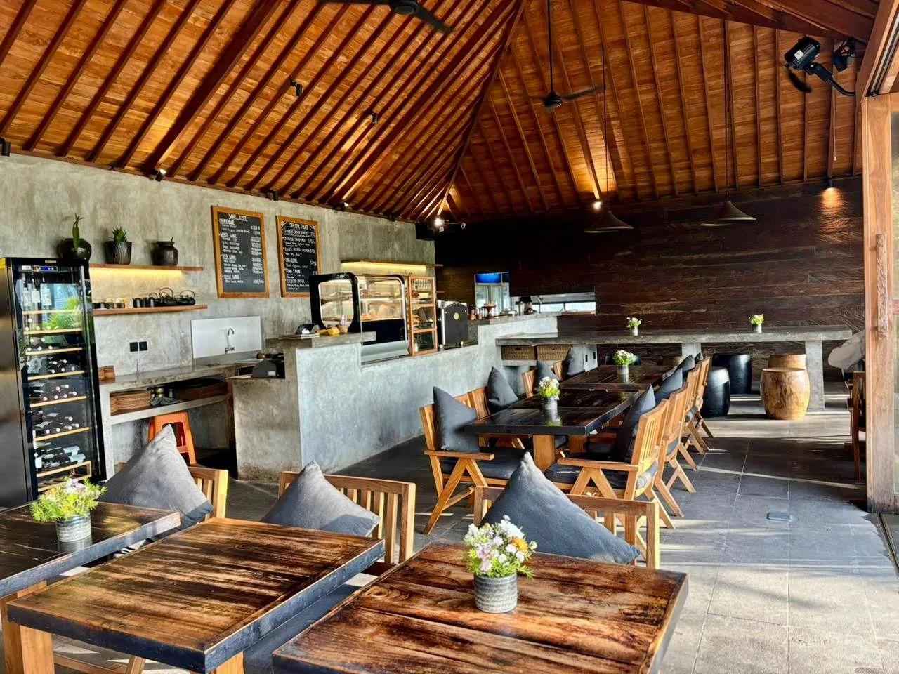 The Lodge in Seseh, Bali