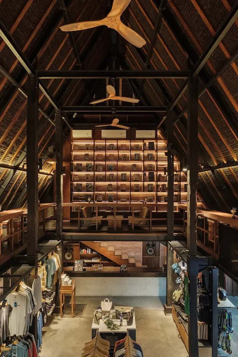 Analog Canggu | Listening Space | Cafe | Bar | Store, Bali