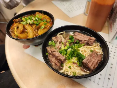 Kau Kee in SoHo, Leaving-bali-not-leaving-dinner-stopover-guide