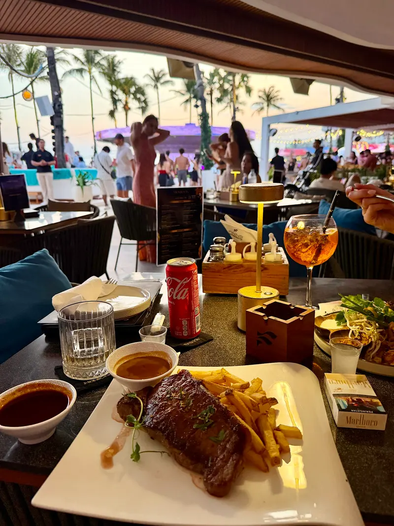 Finns Beach Club in Canggu, Bali
