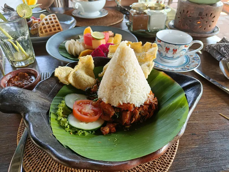 Kokok Pletok, Senggigi