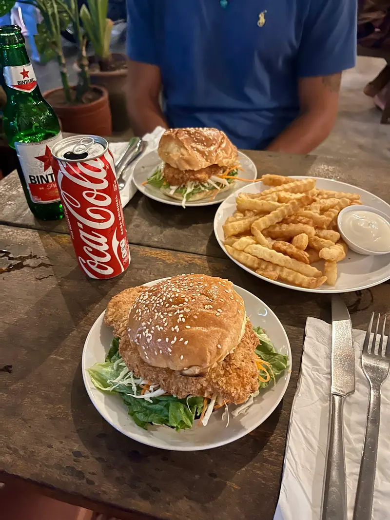 Warung Ombak, Kuta Lombok